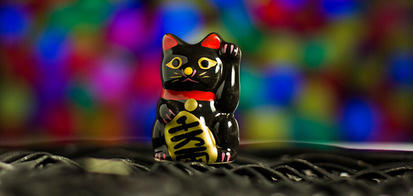 Maneki-neko winkende Katze schwarz