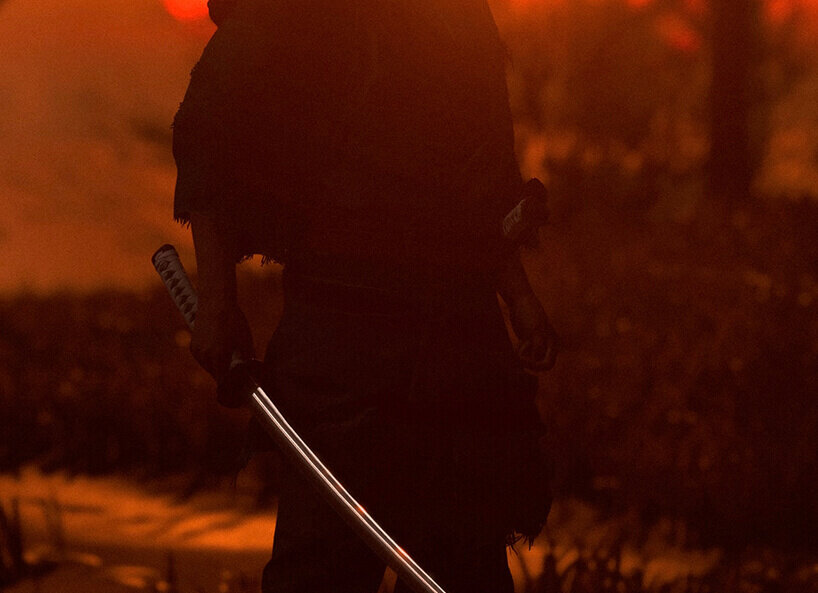 Samurai Kämpfer bei Sonnenuntergang